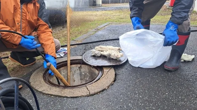 管内高圧洗浄の効果と対応範囲【排水管の詰まり解消】