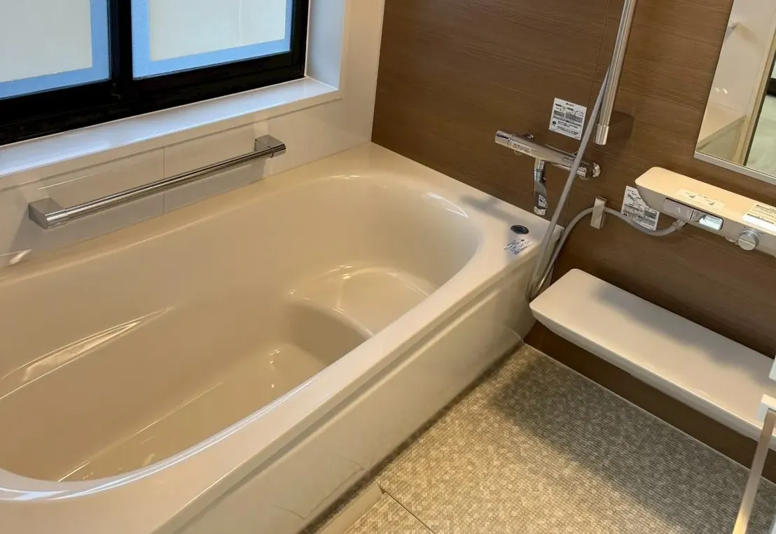 【富山県射水市】 ユニットバス･トイレ･洗面化粧台の入れ替えと内装工事