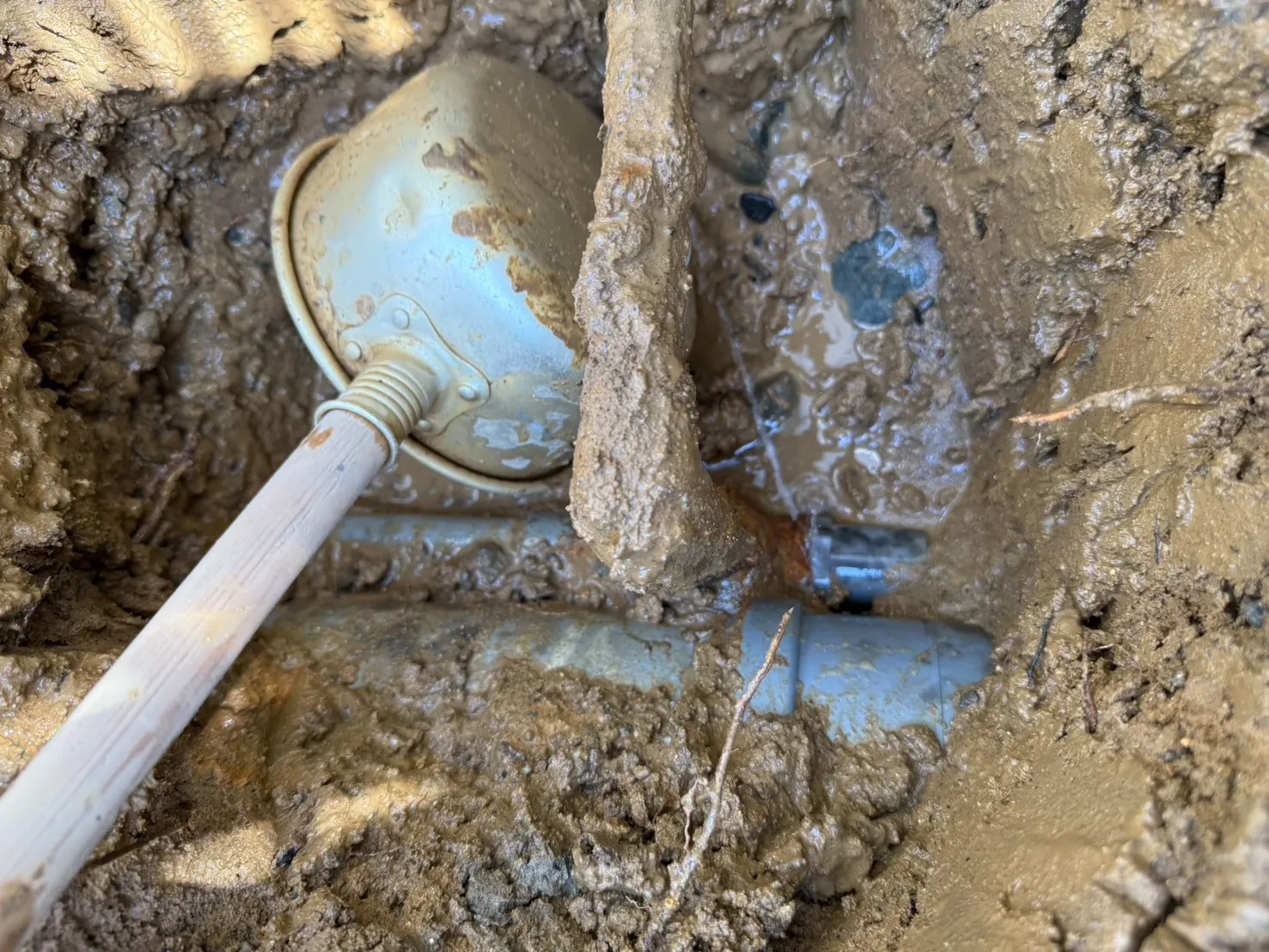 【富山県射水市】鉄管腐食による水漏れ修理