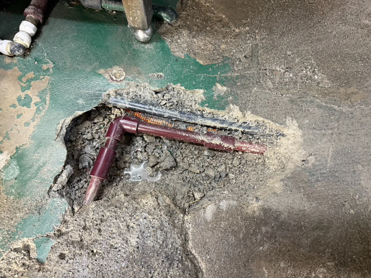 【富山県富山市】飲食店給湯管の漏水調査とスマート探知機